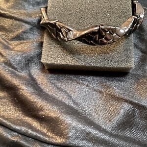 Lia Sophia fashion bracelet